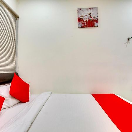 Oyo Akshaya Inn Vijayawāda Екстериор снимка